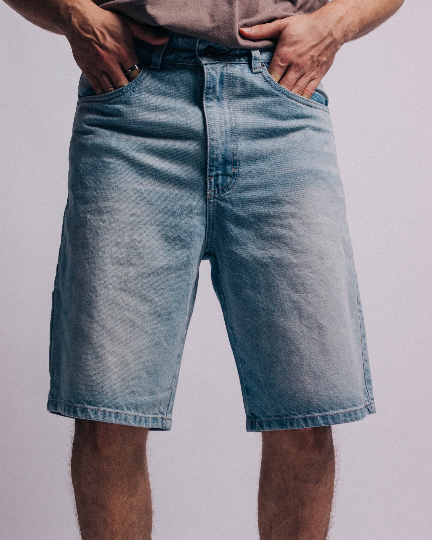 CARPENTER DENIM SHORTS