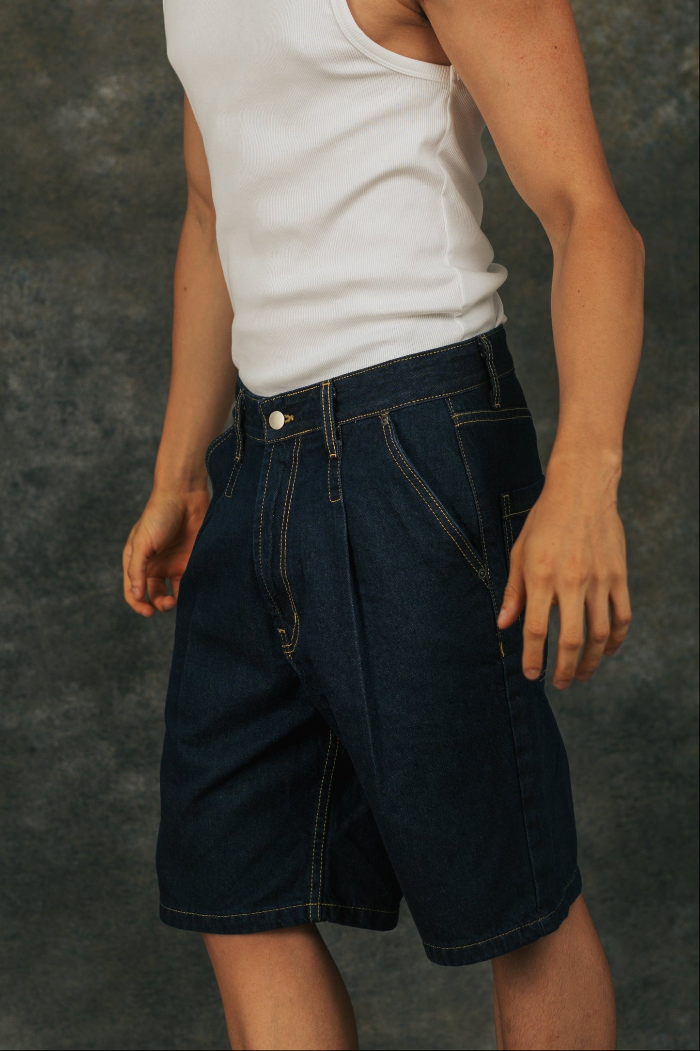 RAW DENIM SHORT