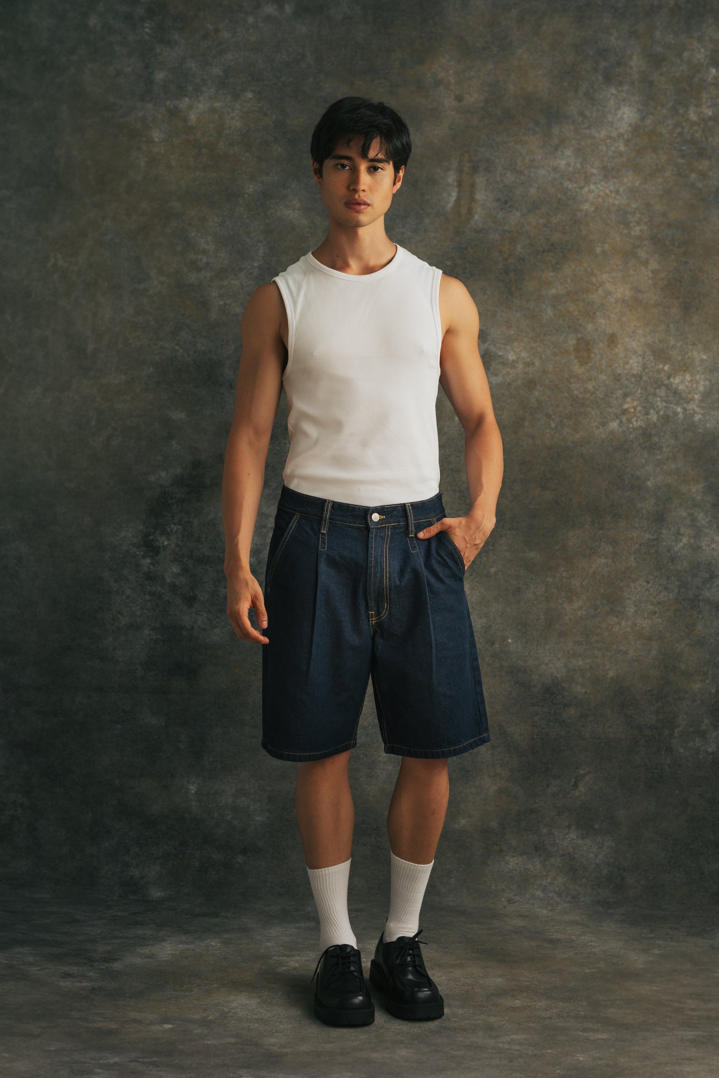 RAW DENIM SHORT